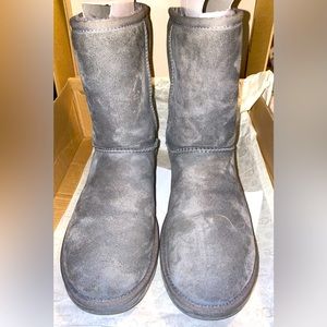 Classic Short II UGG